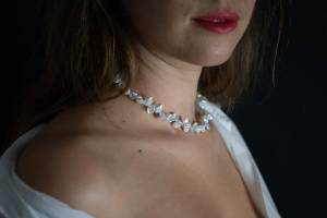 Julie RENAUT - SOUS NOS YEUX