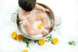 Julie RENAUT - SOUS NOS YEUX